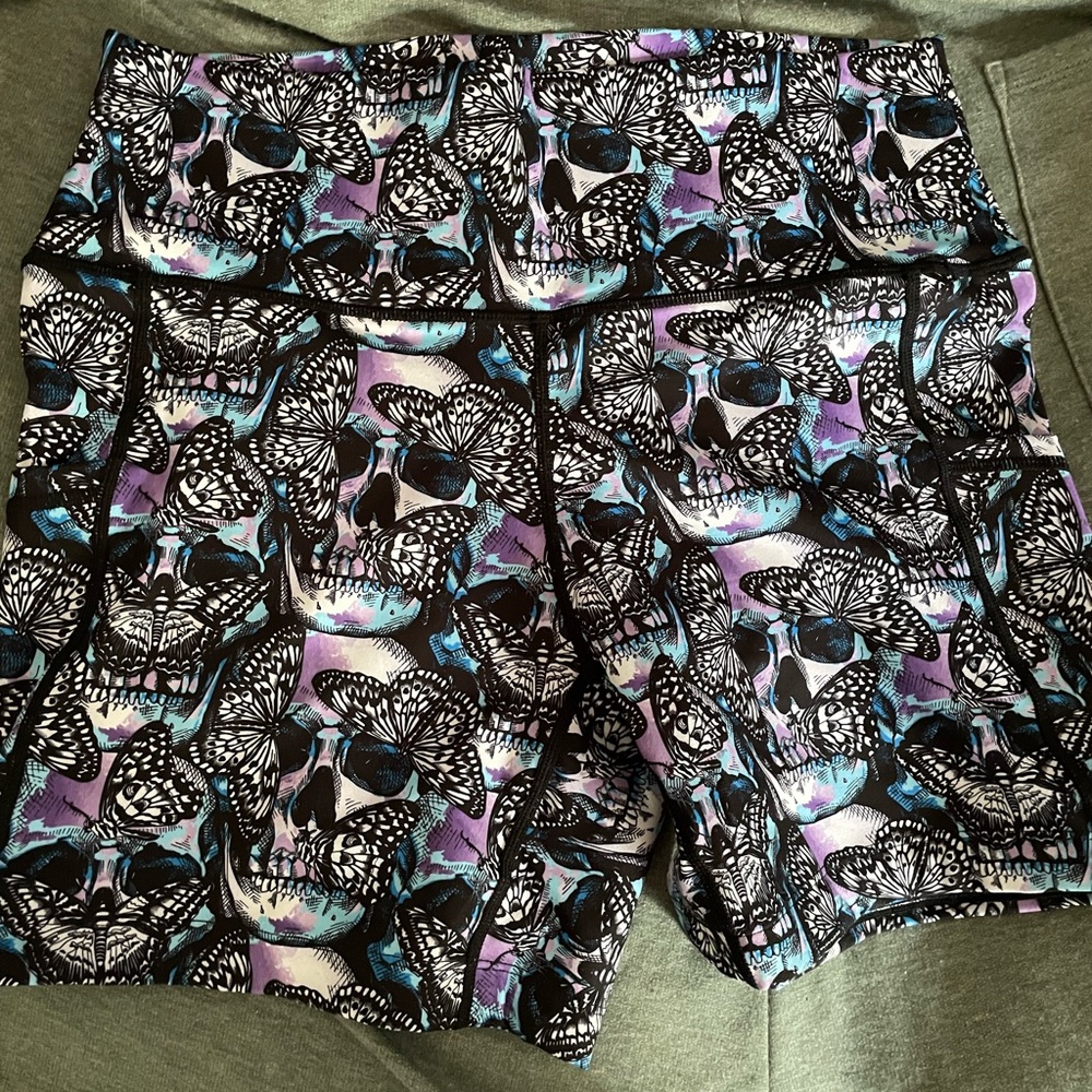 Constantly Varied Gear Metamorphosis shorts 5in inseam size Large  brand new